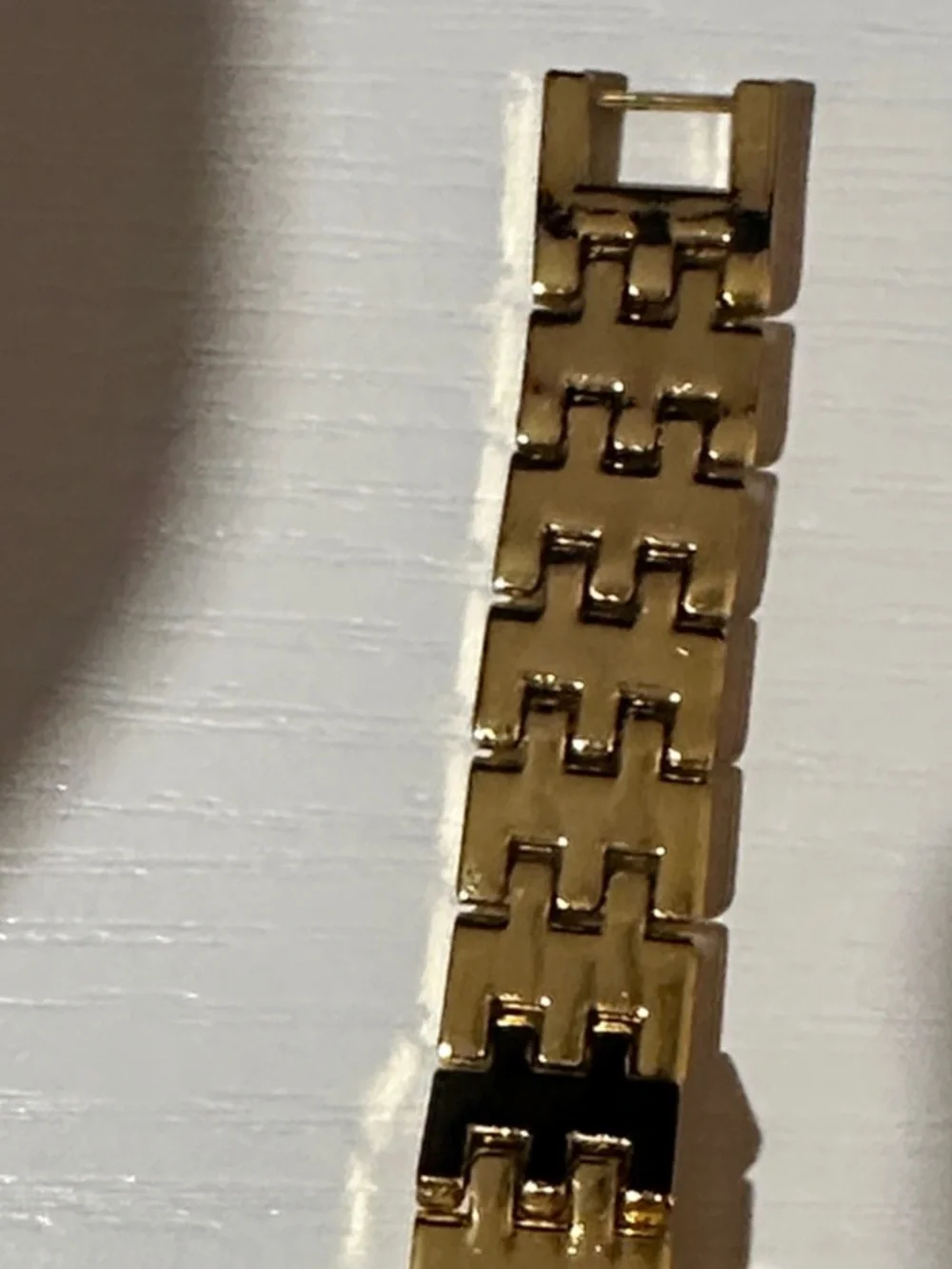 Elegant Gold-Tone Women's Crystal Bezel Watch with Blue Hands